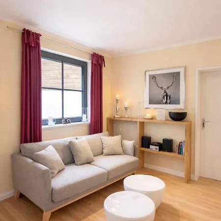 Jaegerstieg Апартаменты *